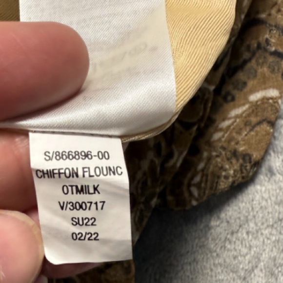 Banana Republic Petites Brown Gold Paisley Ruffle Hem Skirt NWT Small - Picture 6 of 6